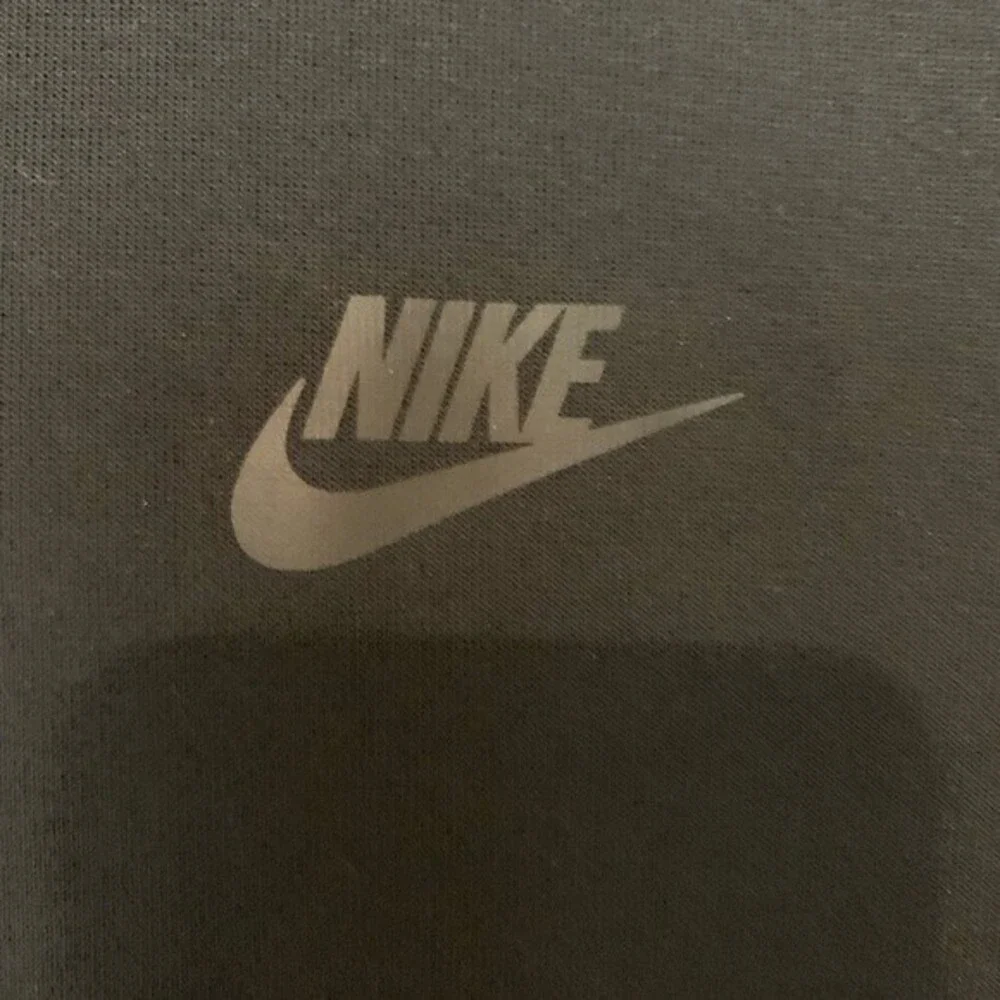 NWOT Nike Sportswear 